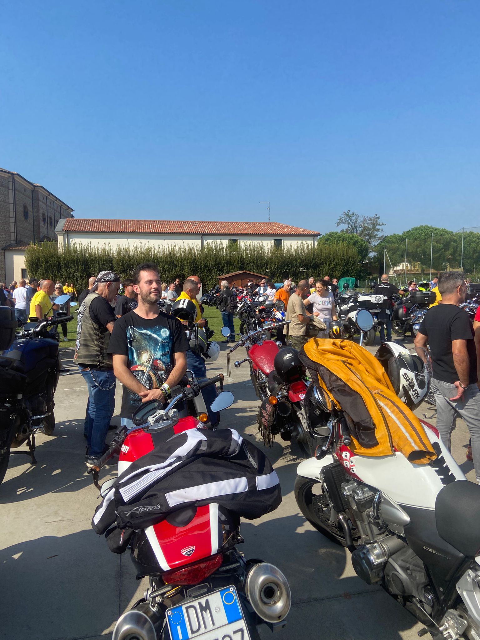 Gli amici bikers di Busiago tornano anche quest'anno al Centro Paolo VI Gli amici bikers di Busiago tornano anche quest'anno al Centro Paolo VI